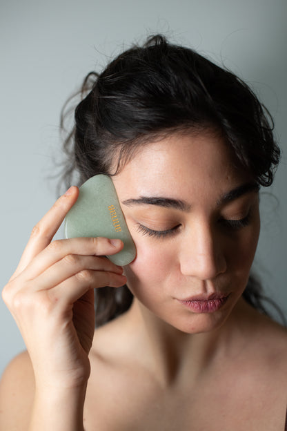 CHRISTMAS SCULPTURE EYE ROLL + GUA SHA JADE